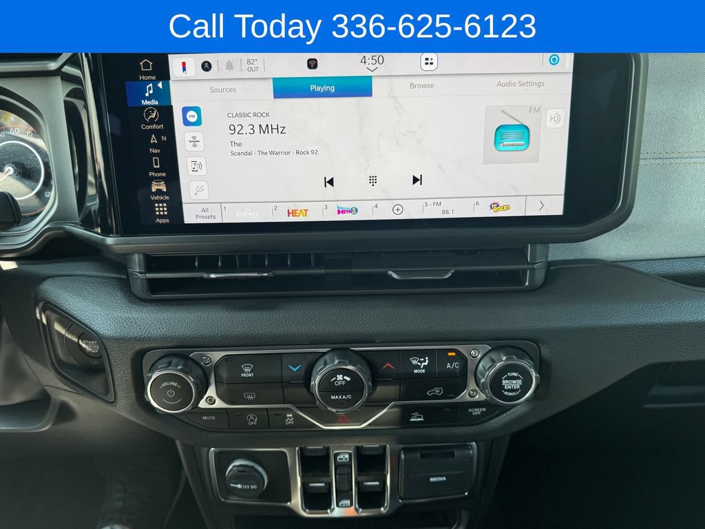 New 2025 Jeep Gladiator Sport AWD/4WD image 25