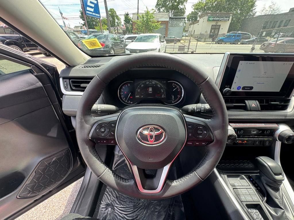 Used 2025 Toyota RAV4 XLE w/ Convenience Package AWD/4WD image 18