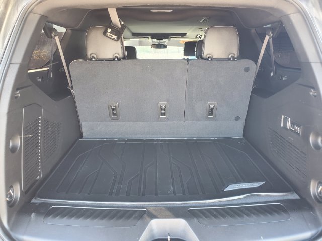 Used 2021 Chevrolet Suburban LT w/ LT Signature Package AWD/4WD image 33