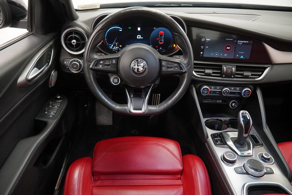 Used 2024 Alfa Romeo Giulia Veloce image 22