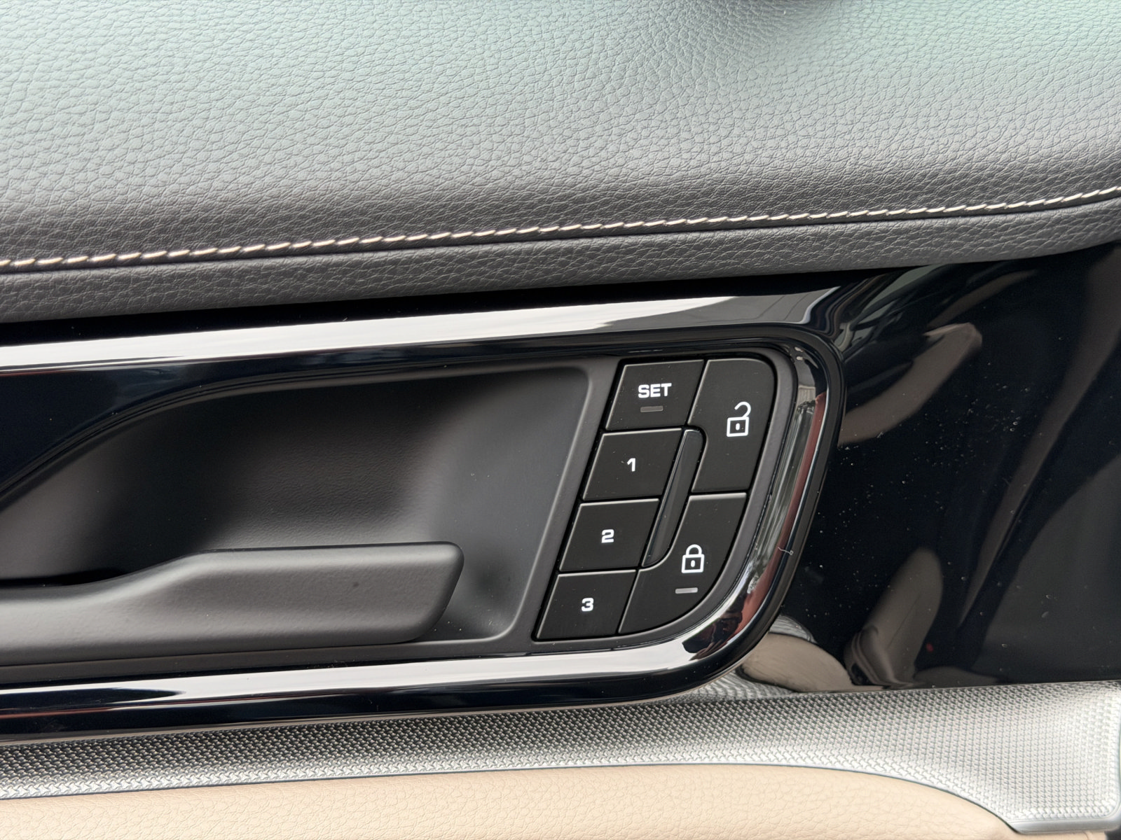 New 2026 Porsche Panamera 4 AWD/4WD image 22