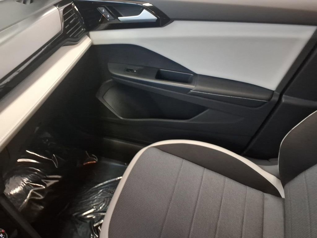New 2026 Volkswagen Taos S AWD/4WD image 21