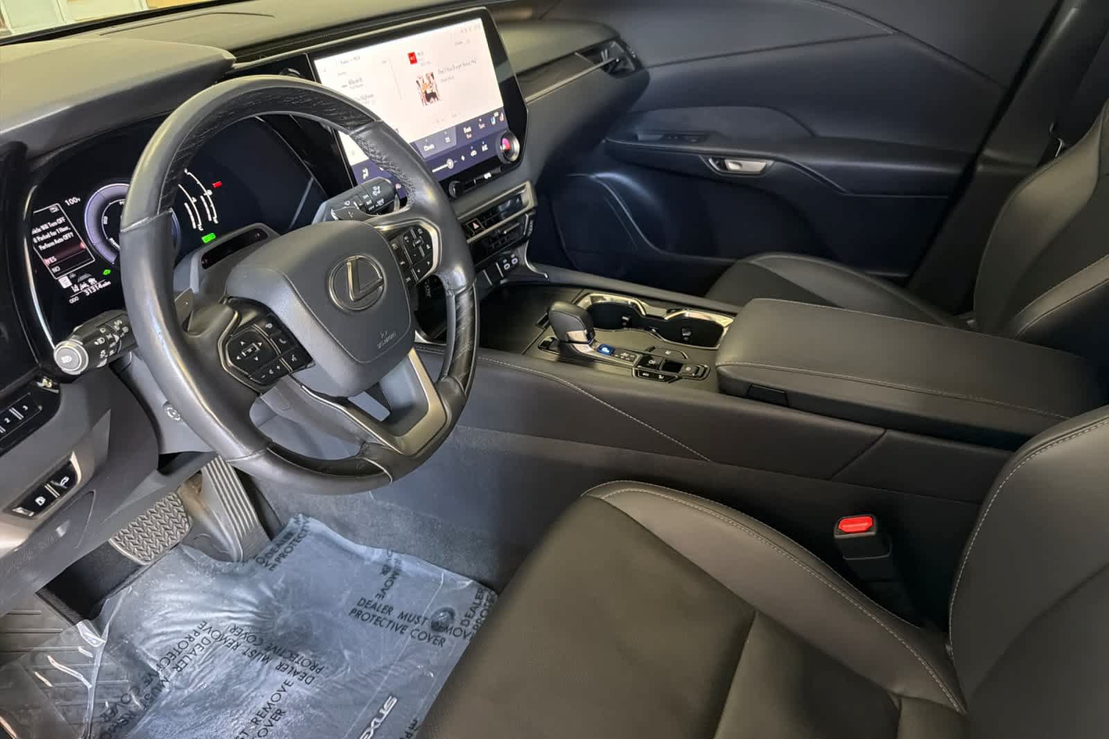 Used 2024 Lexus RX 350h w/ Convenience Package AWD/4WD image 11