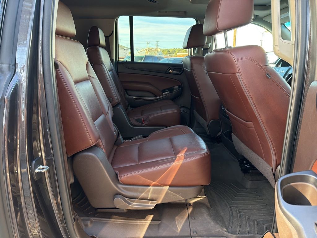 Used 2017 Chevrolet Suburban Premier image 33
