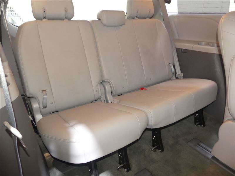 Used 2017 Toyota Sienna XLE Premium AWD/4WD image 27