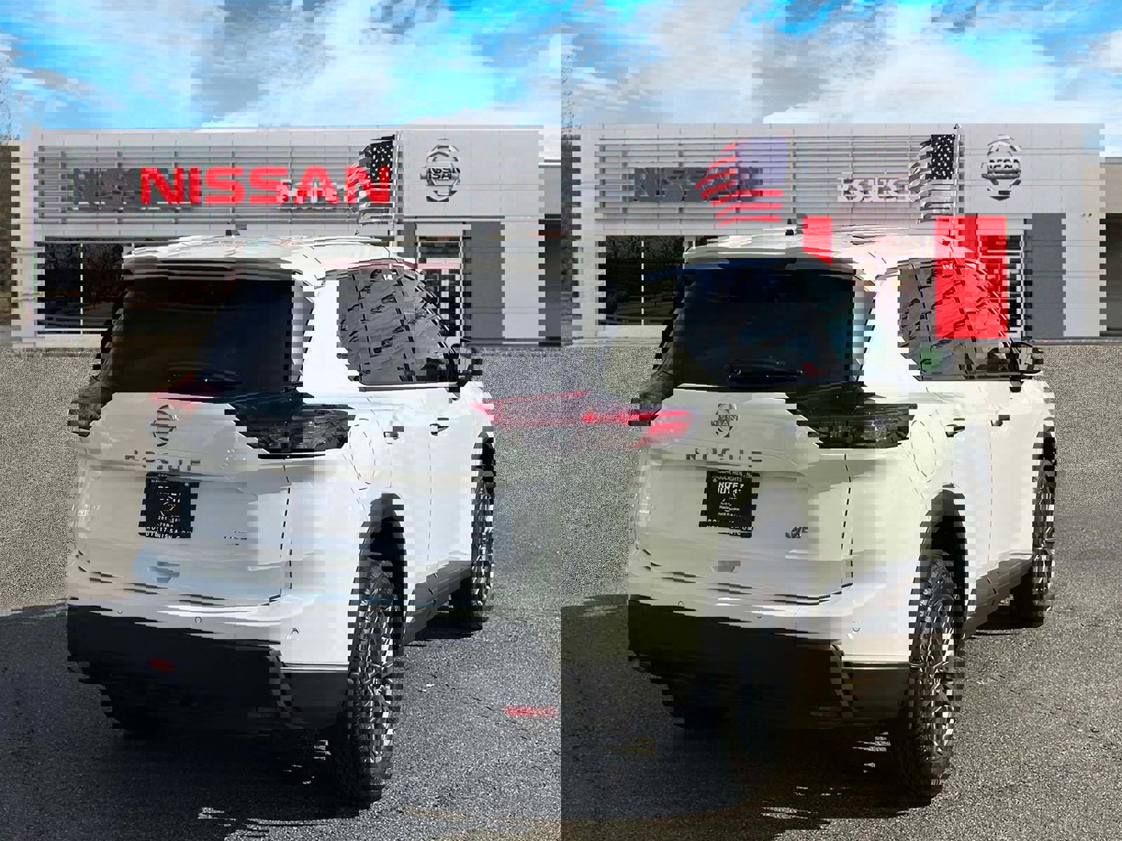 Used 2025 Nissan Rogue S image 5