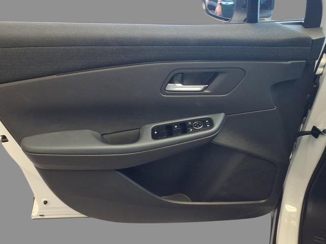 New 2026 Nissan Leaf S+ w/ Floor Mat Package (S+) image 15