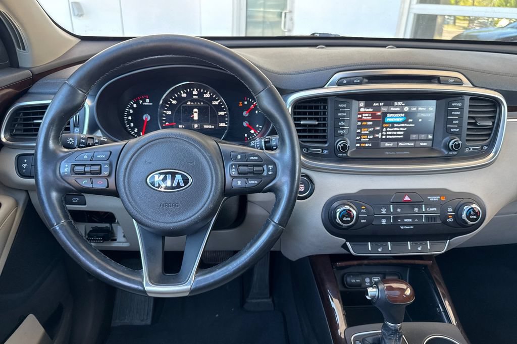 Used 2018 Kia Sorento EX w/ EX Advanced Touring Package AWD/4WD image 14
