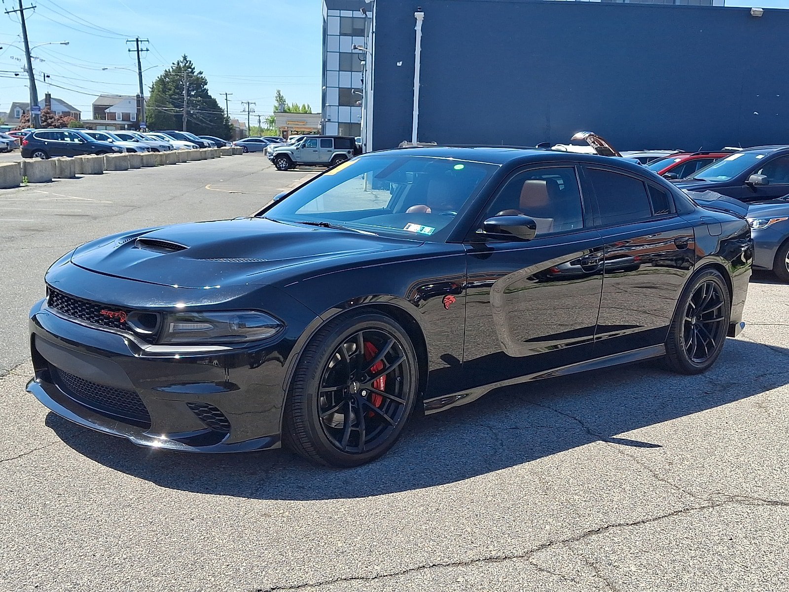 Used 2019 Dodge Charger SRT Hellcat w/ Harman/Kardon Audio Group RWD image 3