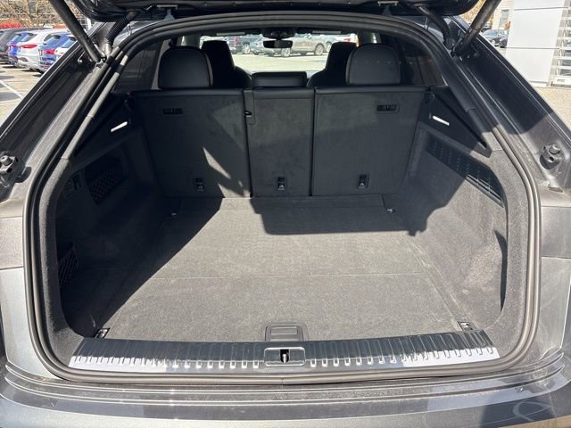 New 2026 Audi Q8 Prestige image 42