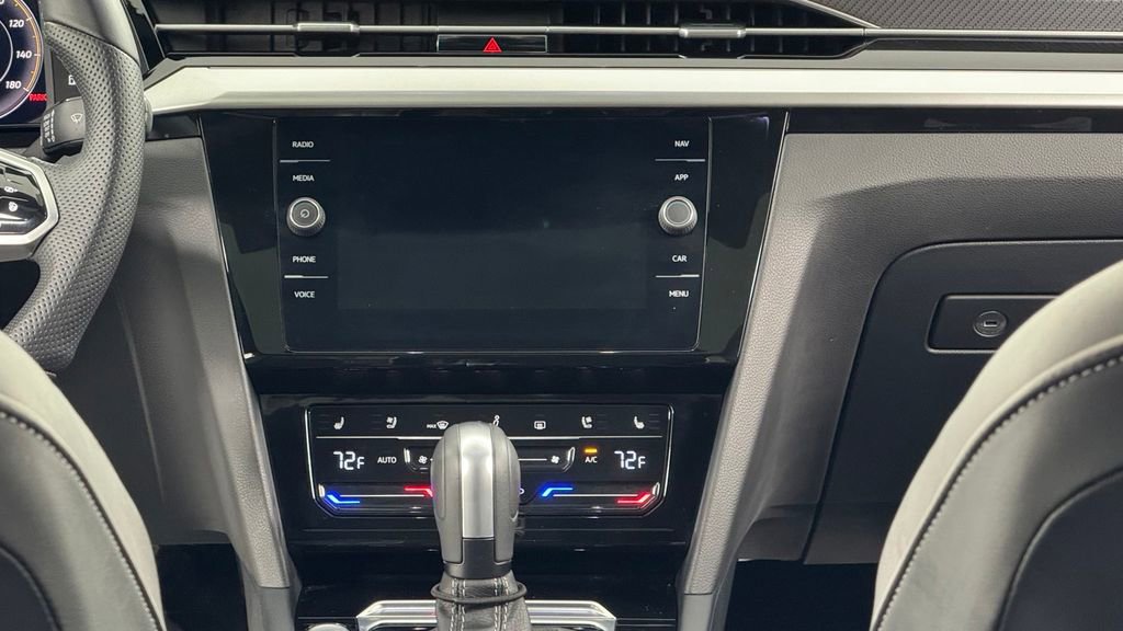 Used 2023 Volkswagen Arteon SEL Premium image 17