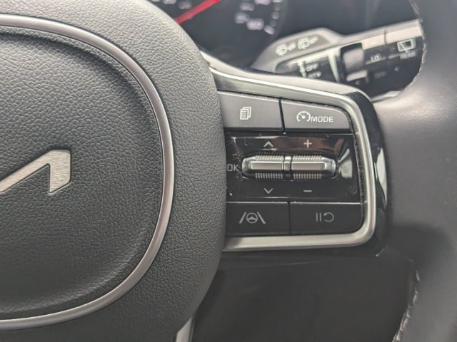Used 2023 Kia Sorento S w/ Panoramic Sunroof Package FWD image 18