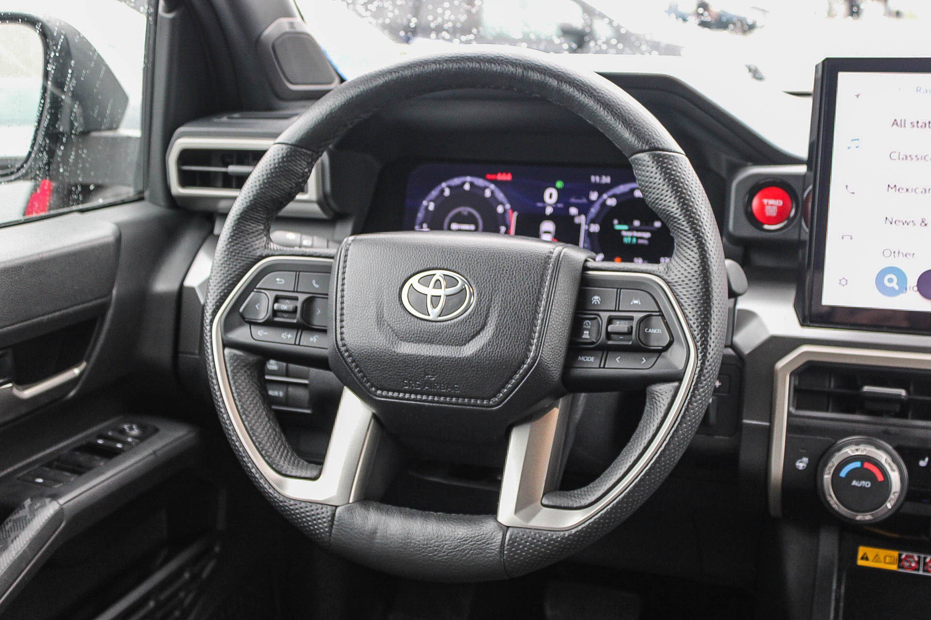 Used 2024 Toyota Tacoma TRD Off-Road image 16