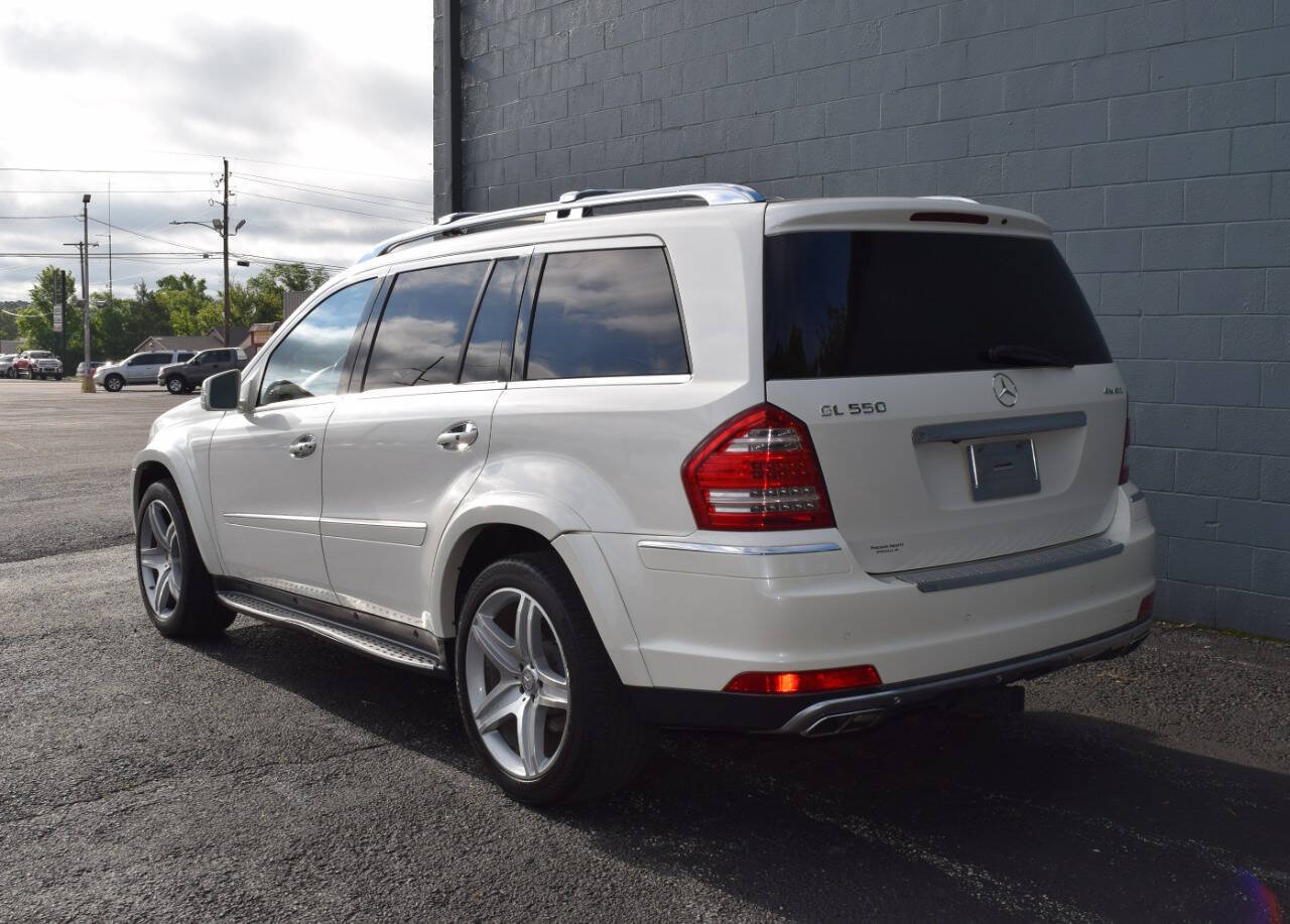 Used 2011 Mercedes-Benz GL 550 4MATIC image 8