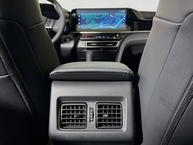 Used 2026 Toyota Camry XSE FWD image 31