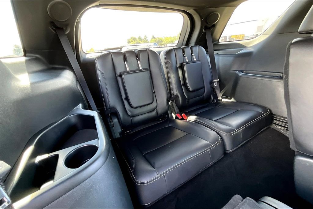 Used 2019 Ford Explorer Limited w/ Ford Safe & Smart Package image 34