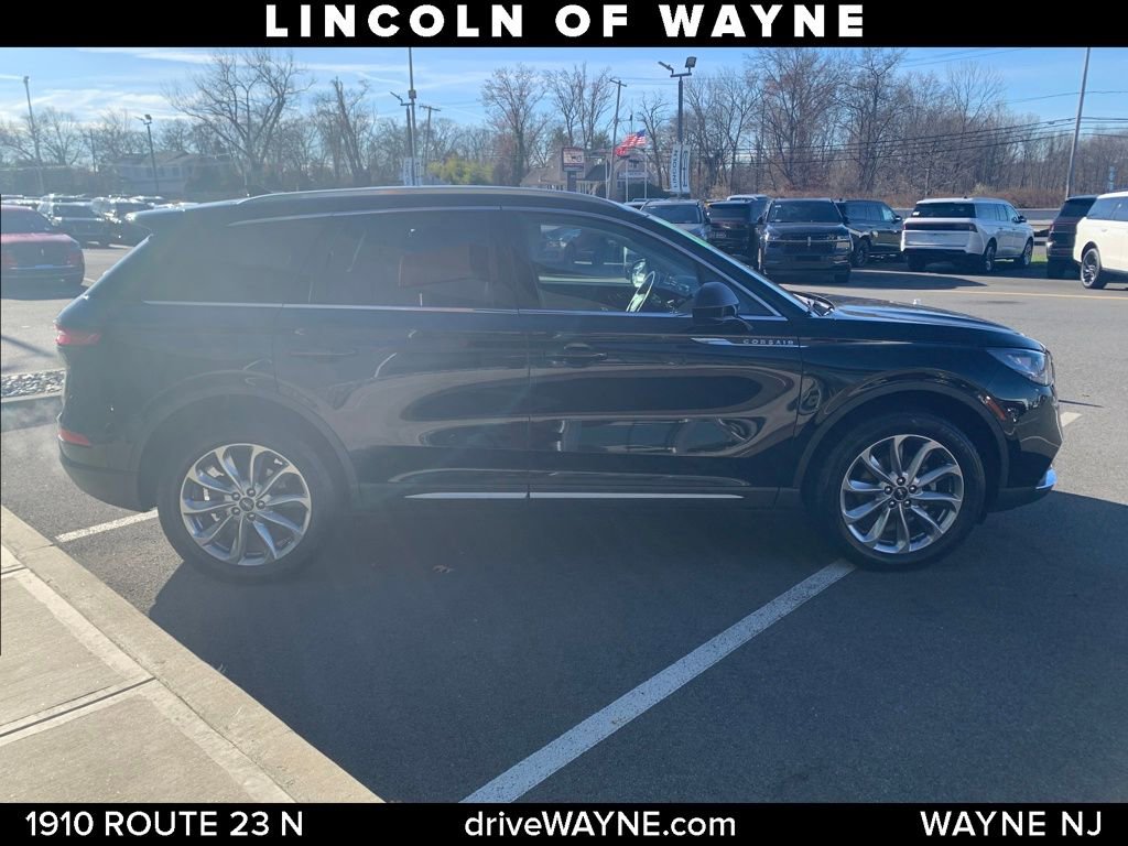 Certified 2022 Lincoln Corsair AWD w/ Premium Package image 8