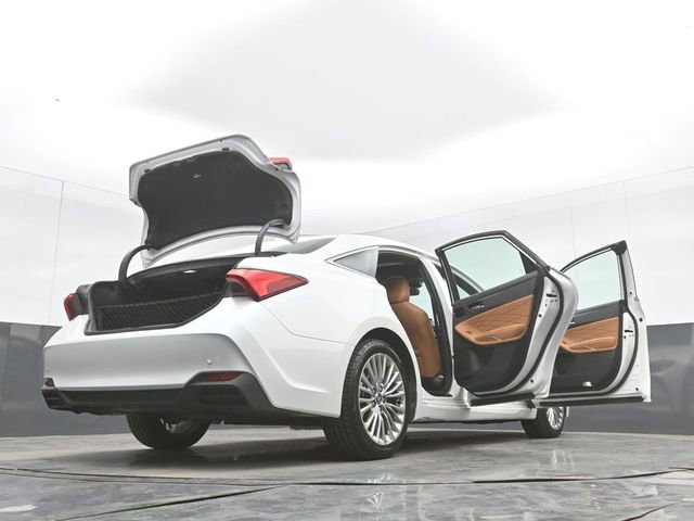 Used 2020 Toyota Avalon Limited w/ Advanced Safety Package FWD image 54