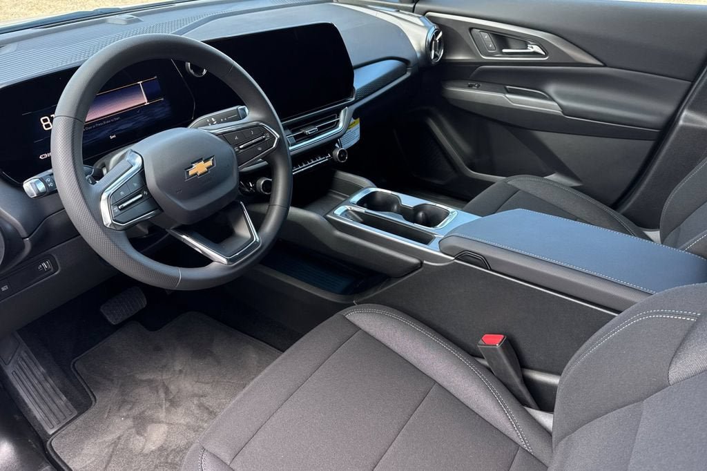 New 2026 Chevrolet Equinox EV LT FWD image 9