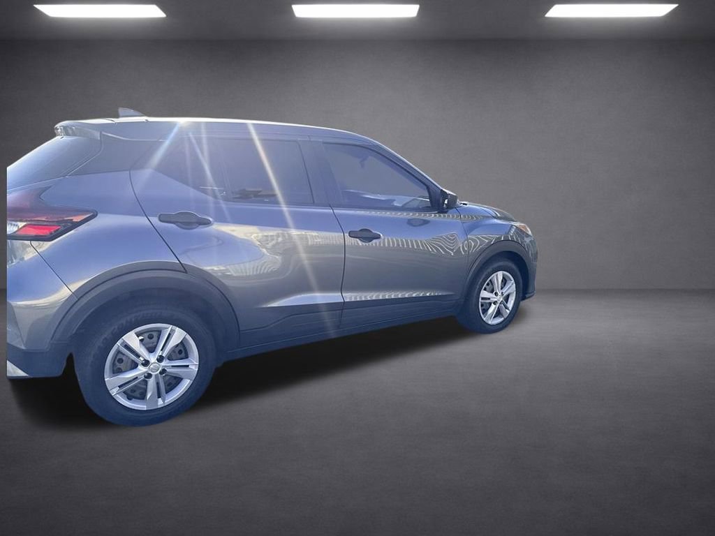 Used 2022 Nissan Kicks S FWD image 11