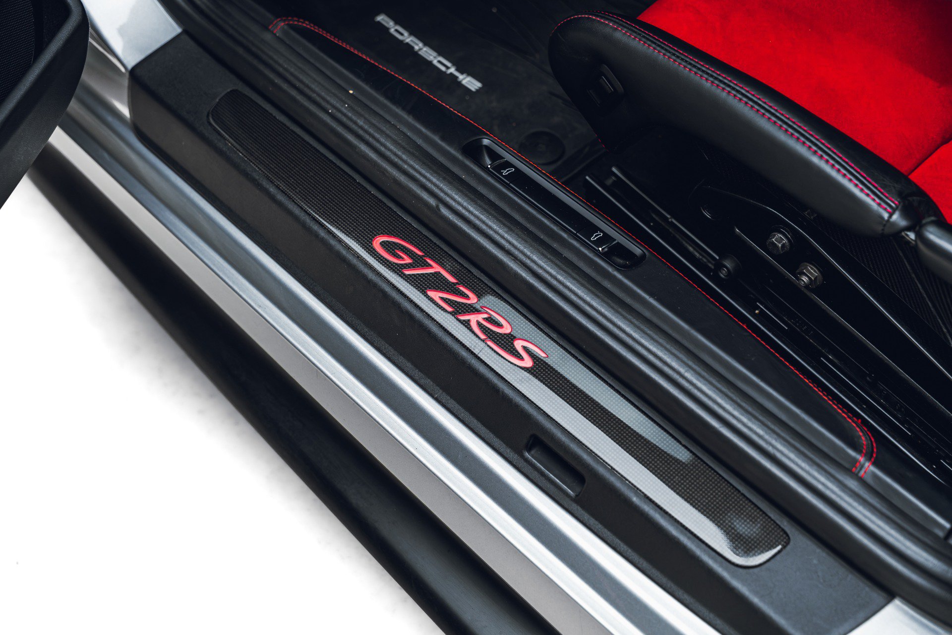 Used 2018 Porsche 911 GT2 RS RWD image 37
