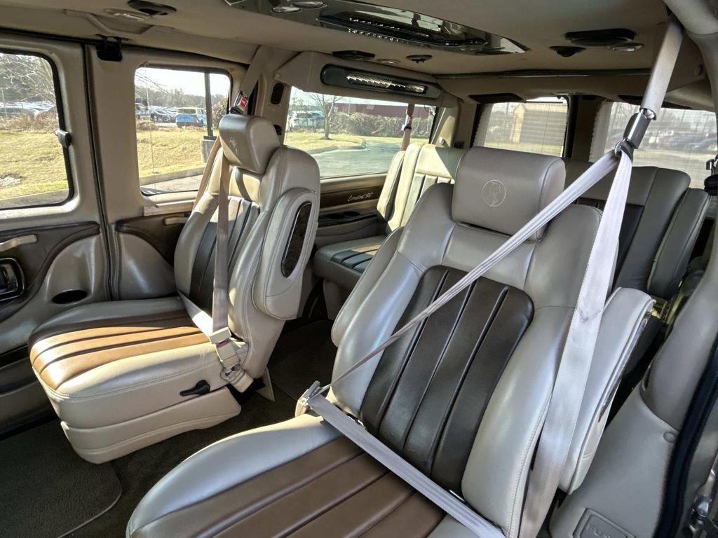 Used 2014 GMC Savana 1500 image 18