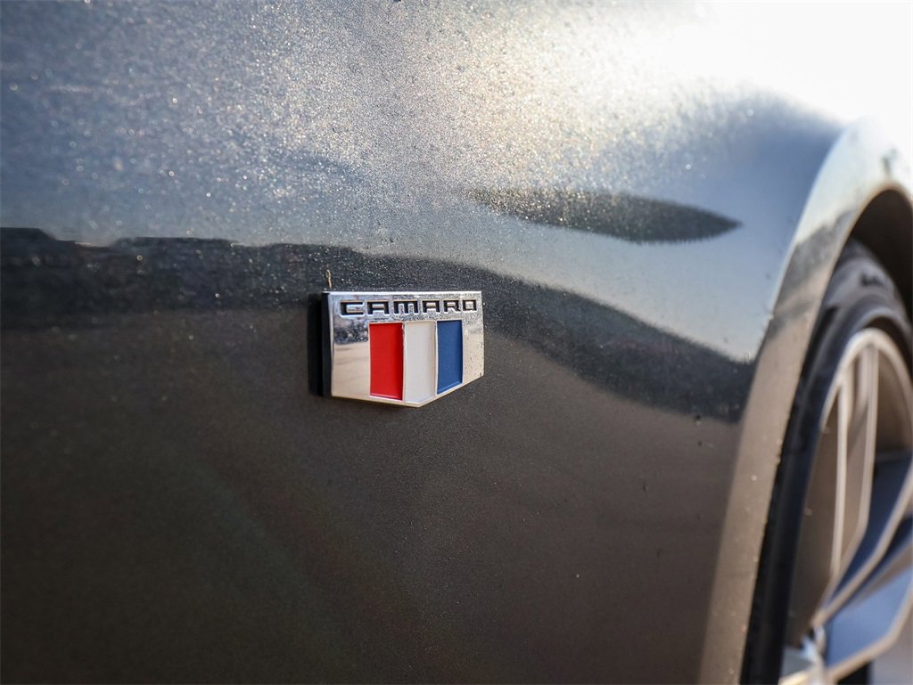 Used 2018 Chevrolet Camaro LT w/ RS Package image 10