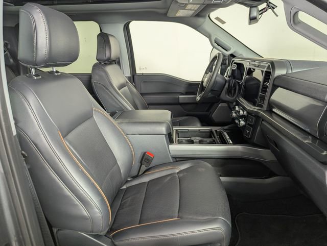 Used 2026 Ford F450 Lariat w/ Camper Package image 23