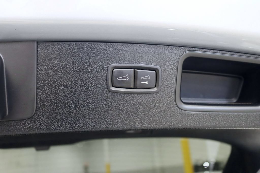 Used 2020 Porsche Macan S AWD/4WD image 36