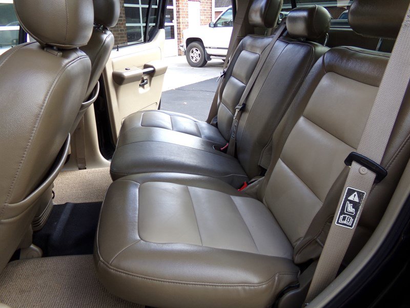 Used 2004 Ford Explorer Sport Trac XLT AWD/4WD image 48