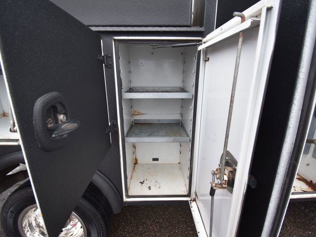 Used 2016 Ford F550 4x4 Regular Cab Super Duty image 52