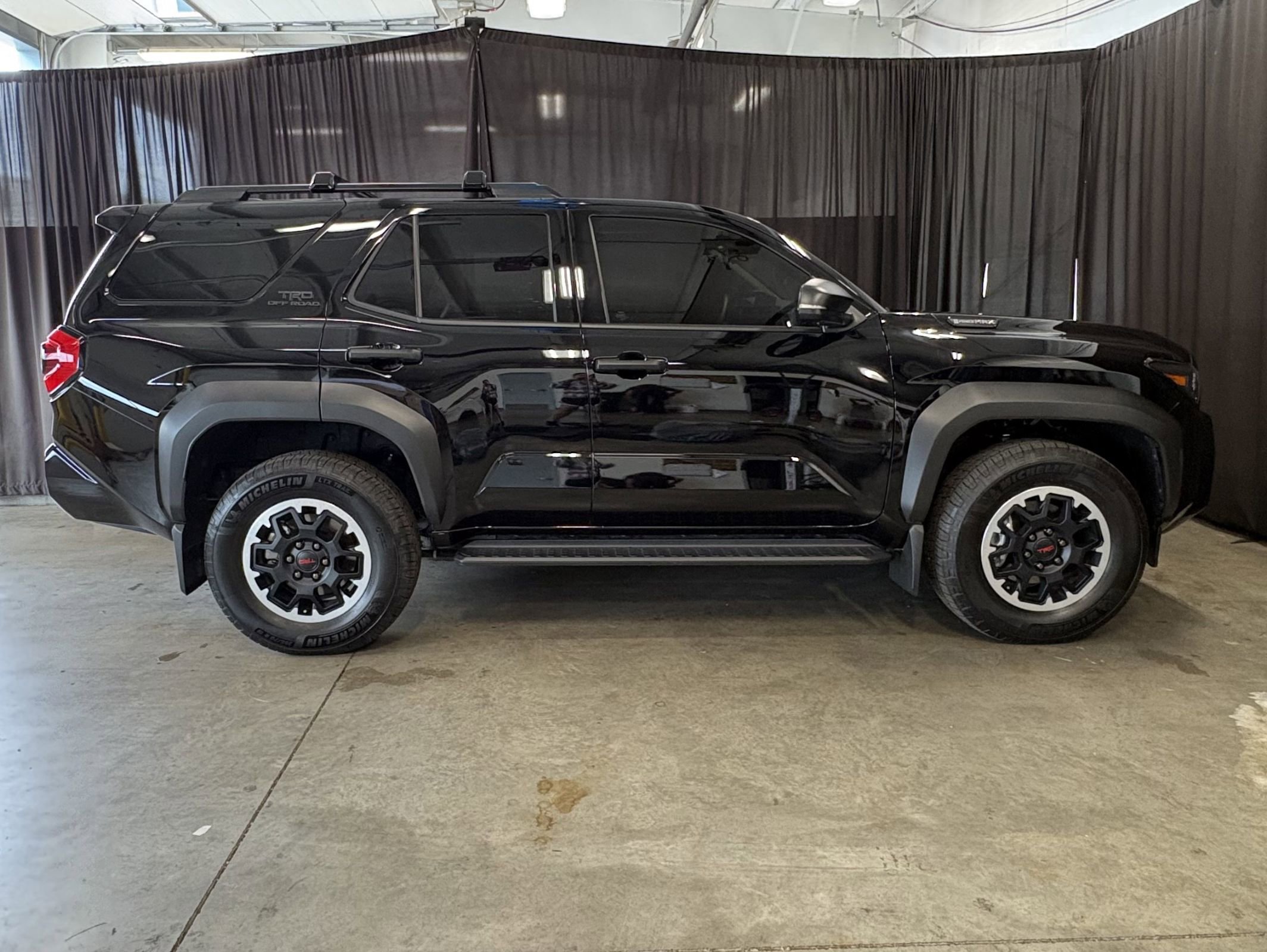 Certified 2025 Toyota 4Runner TRD Off-Road Premium AWD/4WD image 30