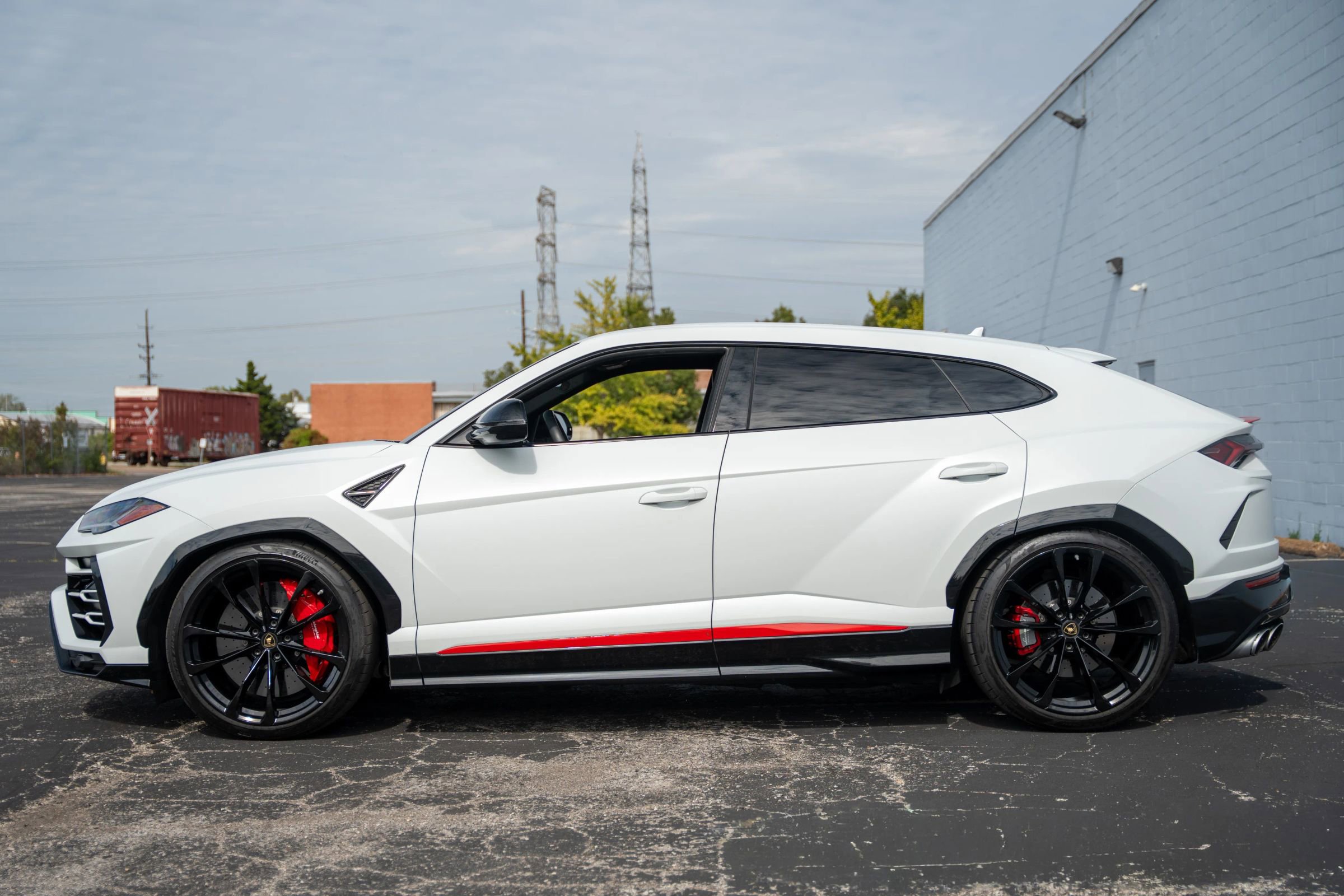 Used 2021 Lamborghini Urus image 12