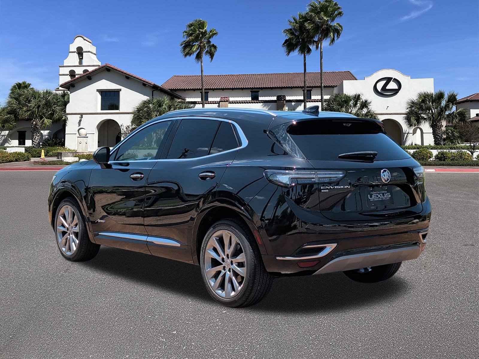 Used 2023 Buick Envision Avenir AWD/4WD image 4