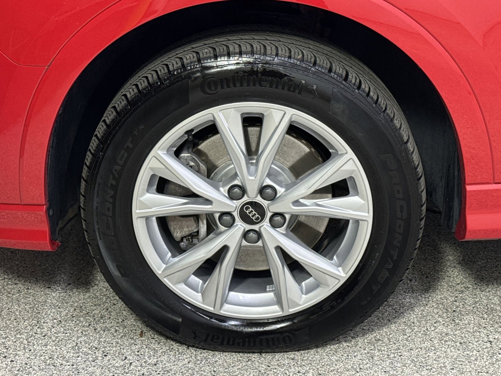 Used 2025 Audi Q3 2.0T Premium image 16