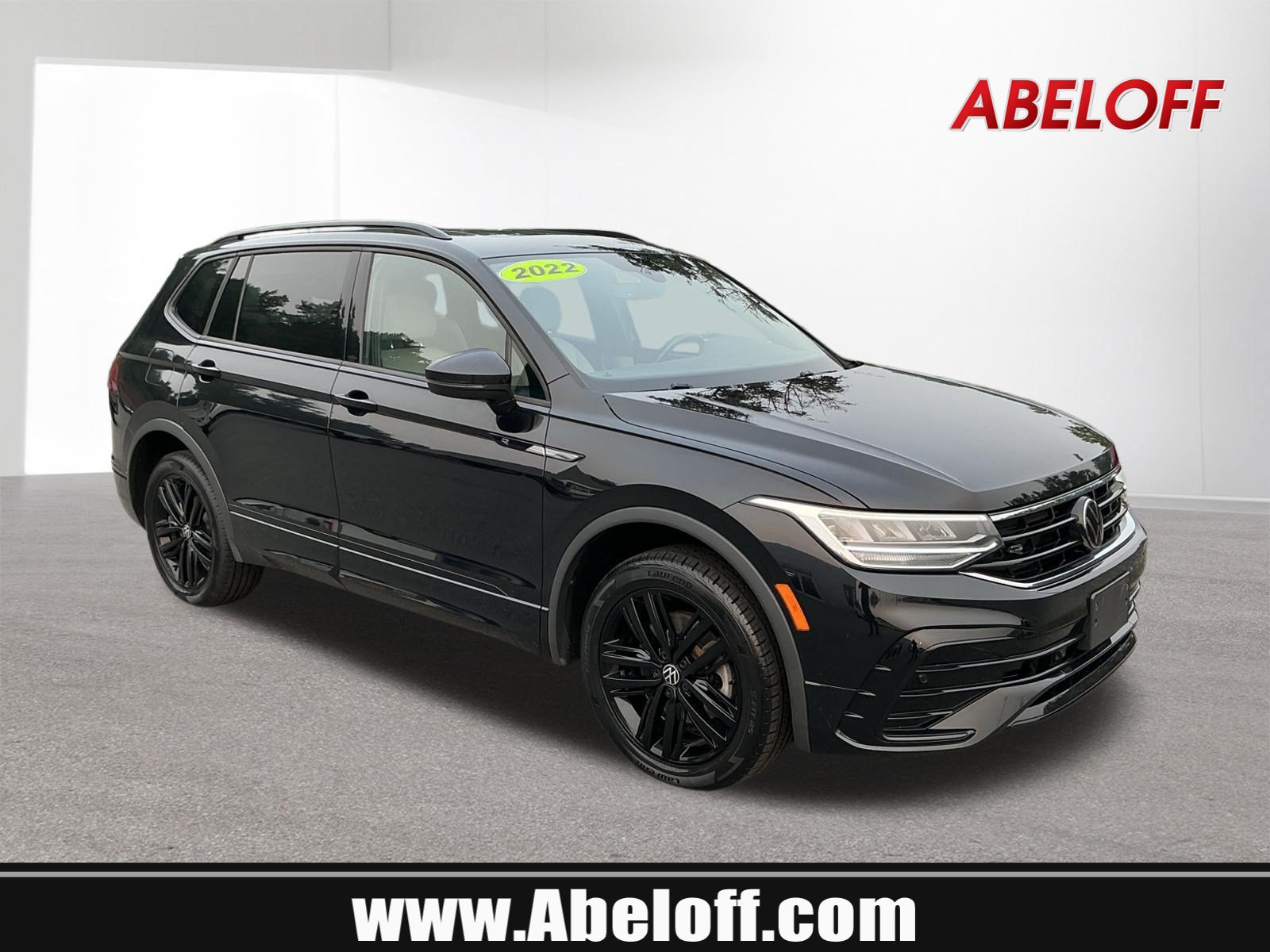 Used 2022 Volkswagen Tiguan SE R-Line