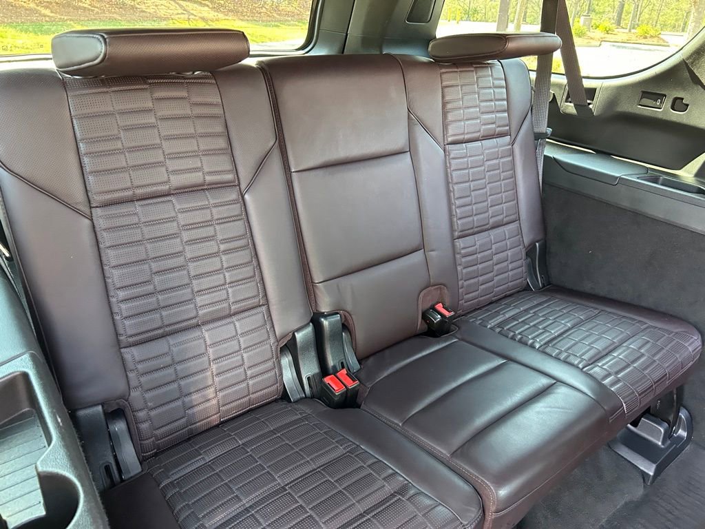 Used 2023 Cadillac Escalade ESV Sport Platinum w/ LPO, ONYX Package image 52