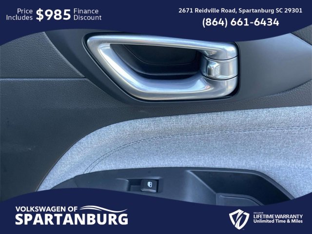 Used 2024 Jeep Compass Sport image 11