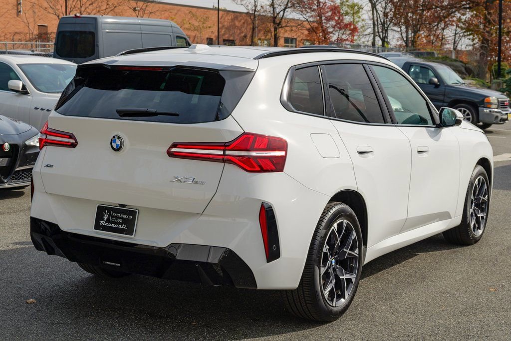 Used 2025 BMW X3 xDrive30i w/ M Sport Package image 7