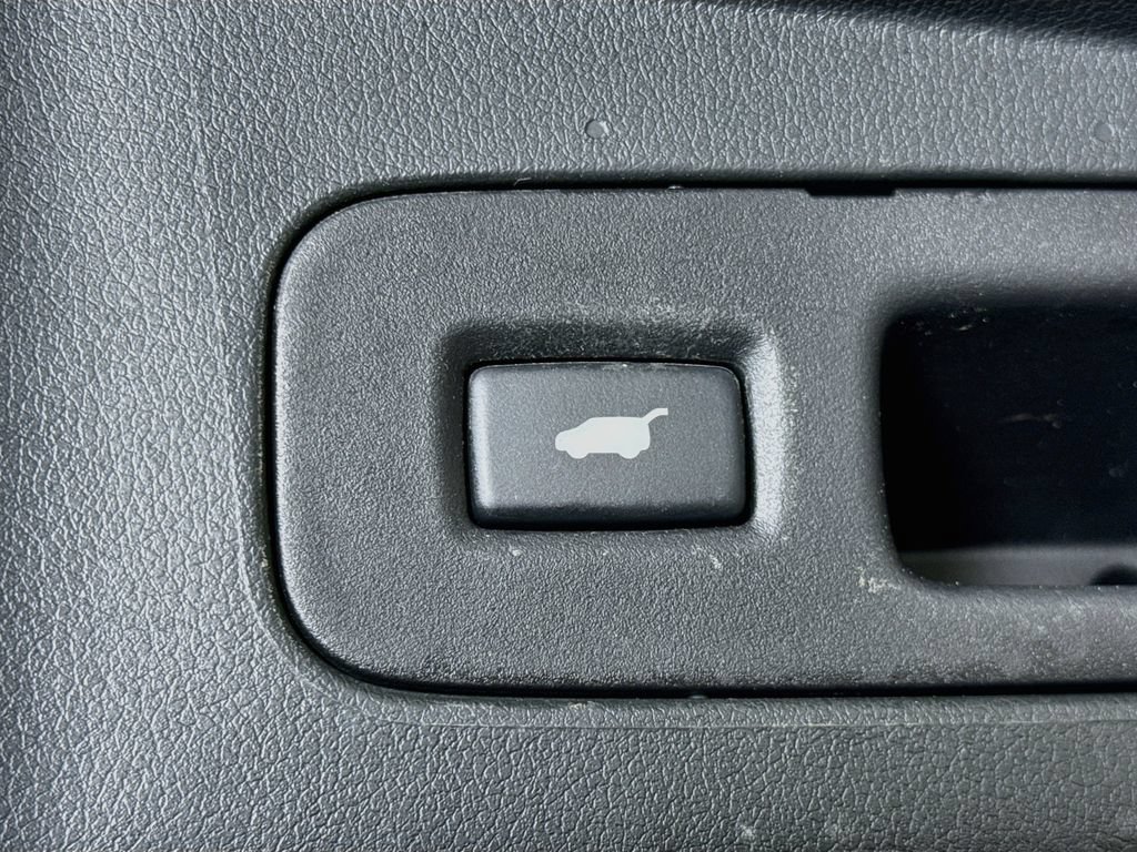 Used 2016 Honda CR-V Touring image 29