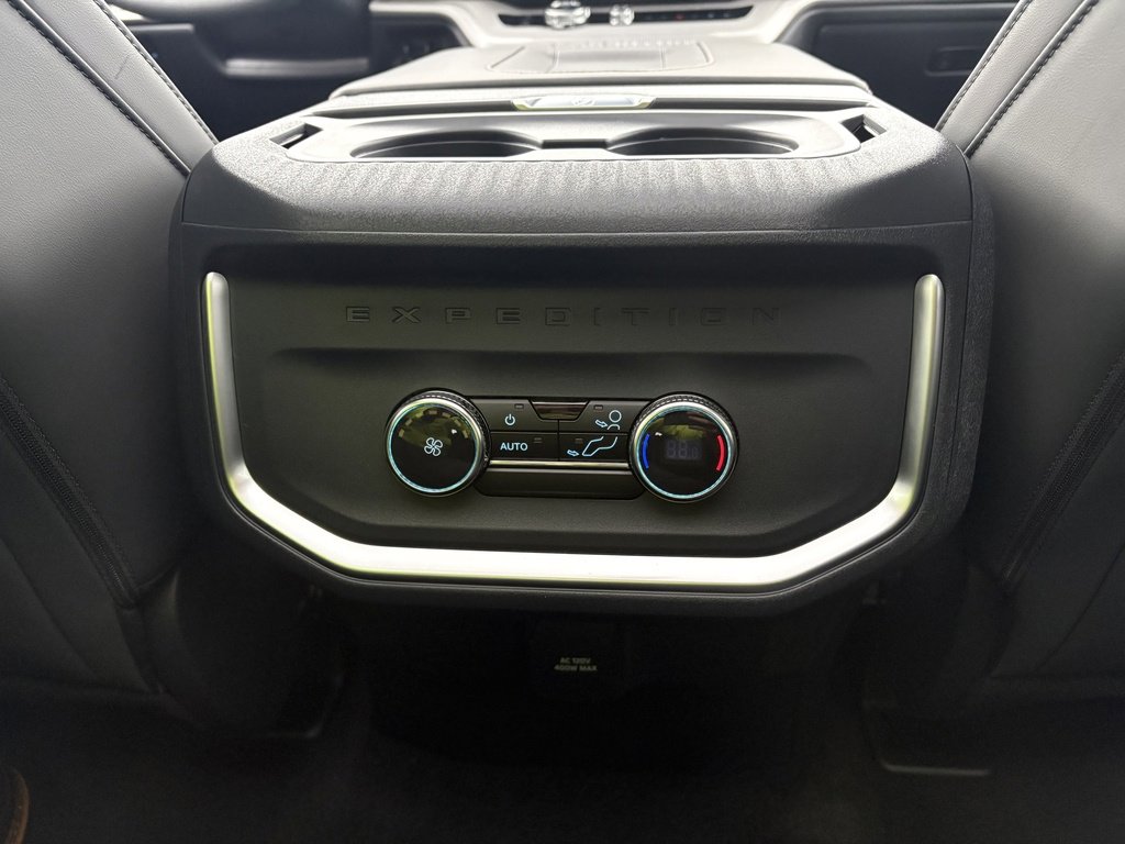 New 2025 Ford Expedition Active image 42