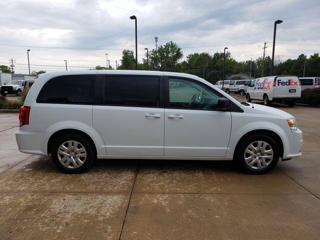 Used 2018 Dodge Grand Caravan SE w/ UConnect Hands-Free Group FWD image 7