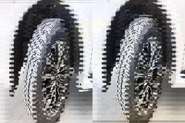 Certified 2023 INFINITI QX80 Premium Select w/ Cargo Package image 11