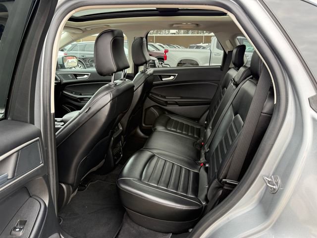 Used 2024 Ford Edge SEL w/ Convenience Package image 4