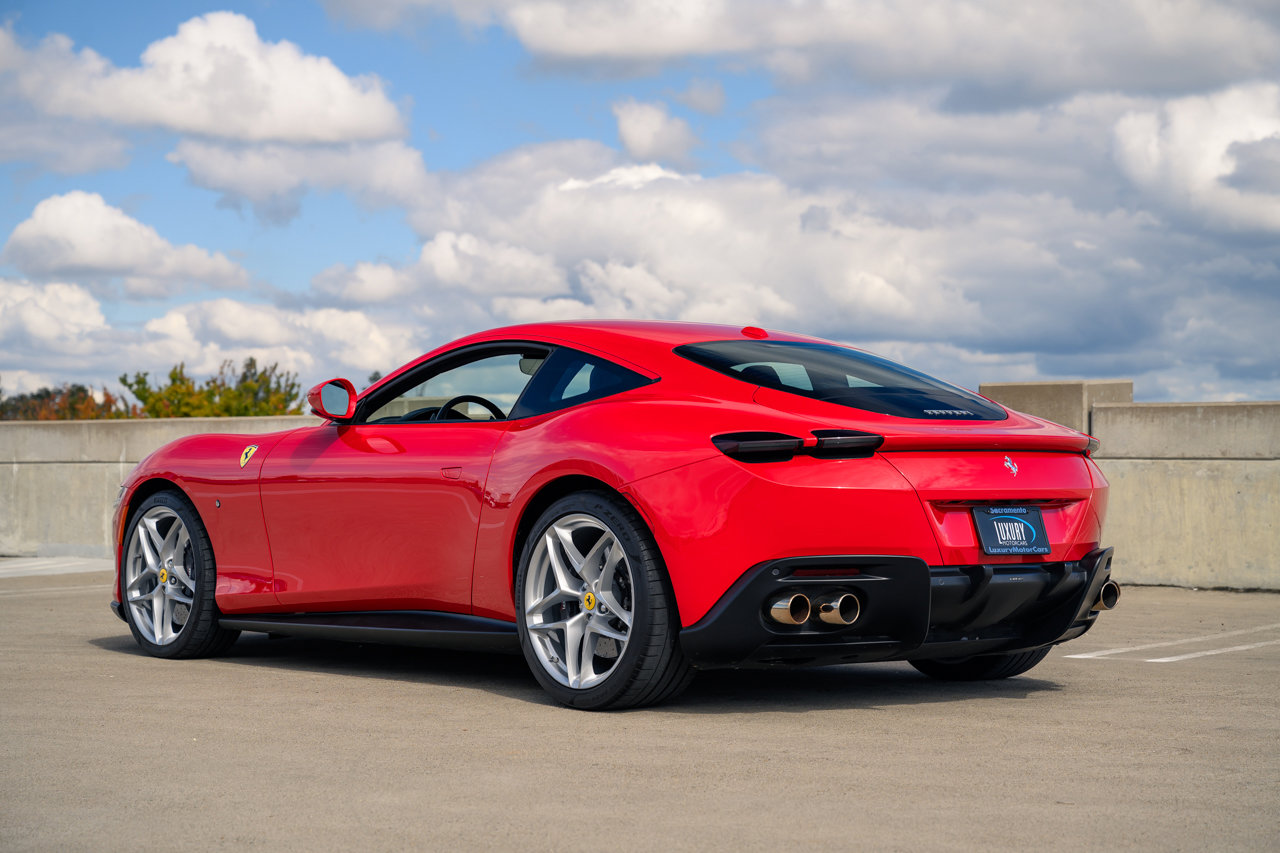Used 2021 Ferrari Roma image 90