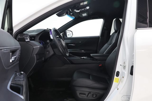 Used 2023 Toyota Venza Nightshade AWD/4WD image 17