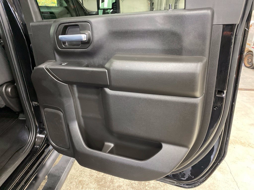 Used 2022 Chevrolet Silverado 2500 Custom w/ Custom Convenience Package AWD/4WD image 12