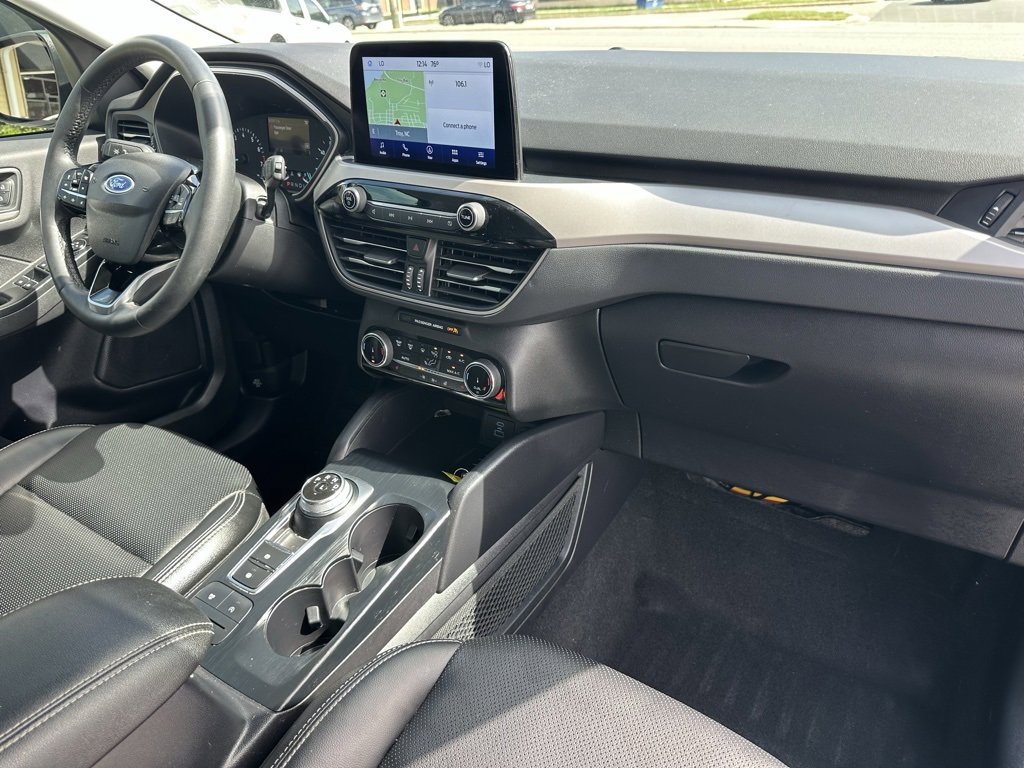 Used 2022 Ford Escape SEL image 16