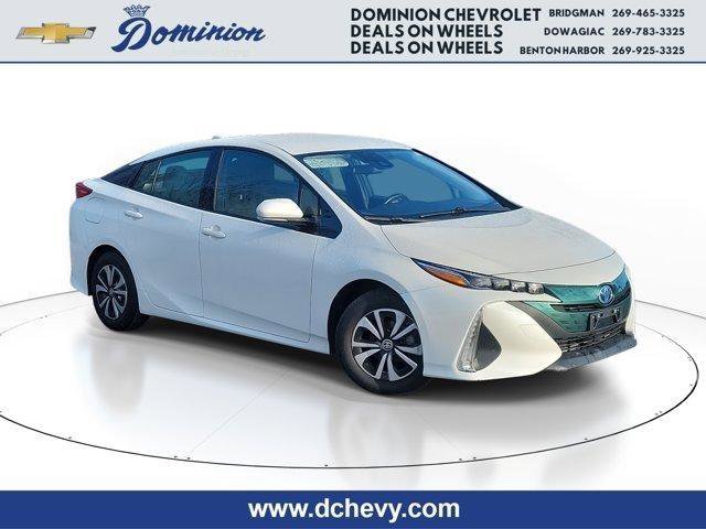 Used 2018 Toyota Prius Prime Plus FWD image 1