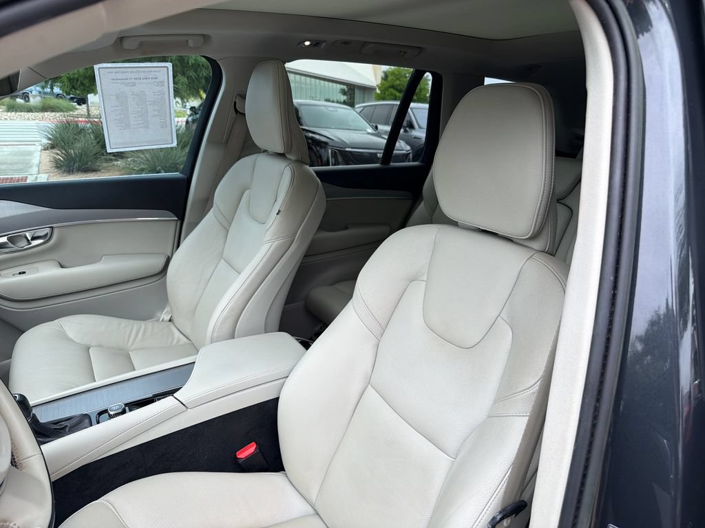 Used 2022 Volvo XC90 T5 Momentum w/ Protection Package Premier AWD/4WD image 21